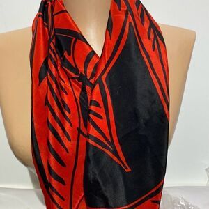 Liz Claiborne Women's Red Black Leaf Print Satin Square Scarf